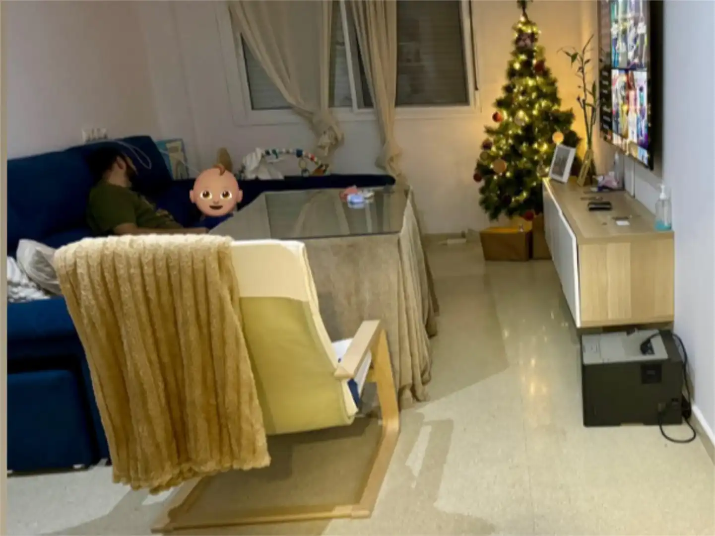 Piso en venta en Calle Valentina Pinelo, 7, La Plata Sala de estar de Piso en venta en Sevilla con Aire acondicionado, Calefacción y Trastero