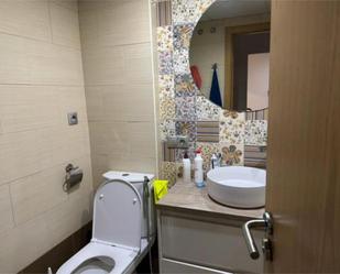 Bathroom of Flat for sale in  Sevilla Capital  with Storage room