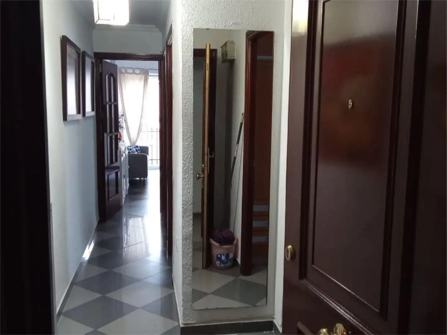Zimmer in Calle Resolana, 6, Doctor Barraquer - G. Renfe - Policlínico Wohnung zur untervermieten in Sevilla mit Klimaanlage, Heizung und Terrasse