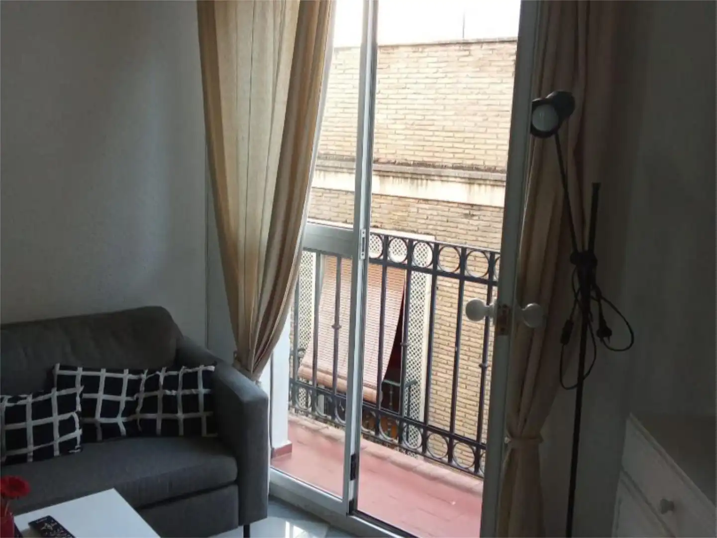 Zimmer in Calle Resolana, 6, Doctor Barraquer - G. Renfe - Policlínico Schlafzimmer von Wohnung zur untervermieten in Sevilla mit Klimaanlage, Heizung und Terrasse