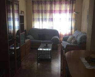 Apartment to rent in Calle Cádiar, Rosaleda - Juventud