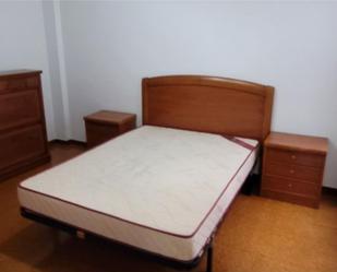 Bedroom of Flat to rent in Cervo