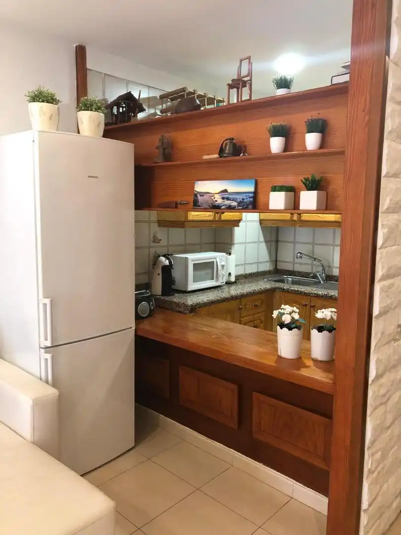 Apartamento de alquiler en Avenida Juan Carlos I, 30, Los Cristianos Cocina de Apartamento de alquiler en Arona con Aire acondicionado, Terraza y Piscina