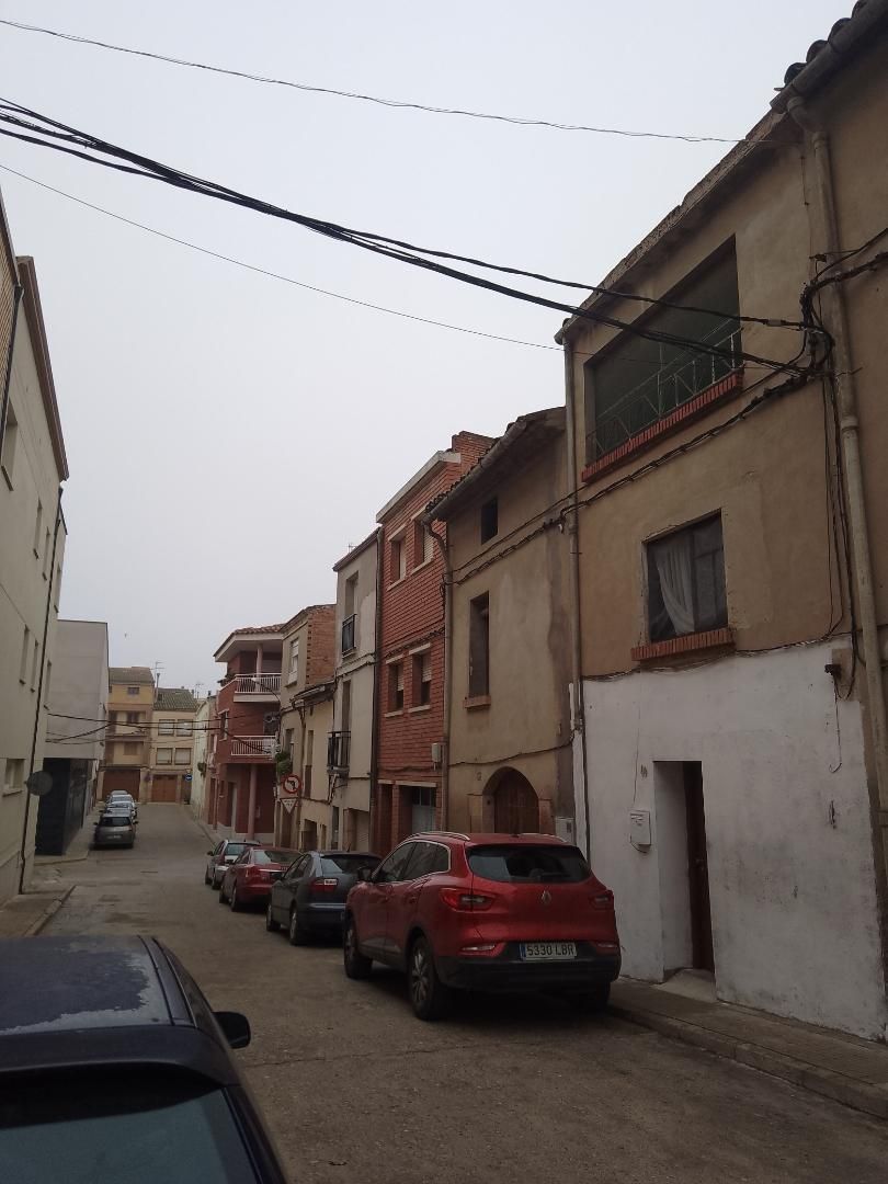 Vista exterior de Casa adosada en venda en Juneda amb Terrassa