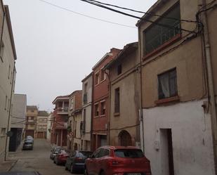 Vista exterior de Casa adosada en venda en Juneda amb Terrassa