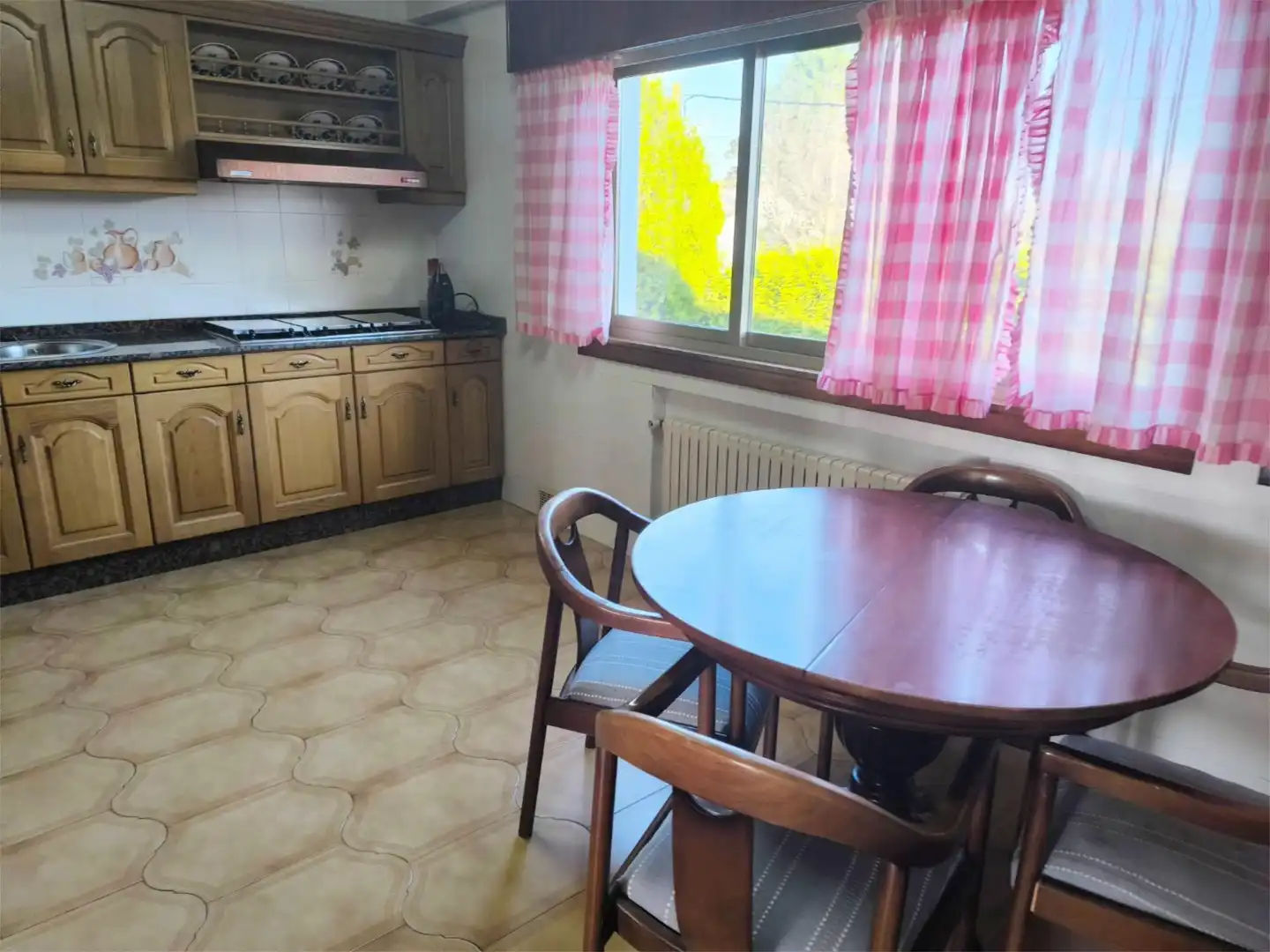 Casa o xalet en venda a Lugar Costa, 26, Sada (A Coruña) Cuina de Casa o xalet en venda en Sada (A Coruña) amb Terrassa i Balcó