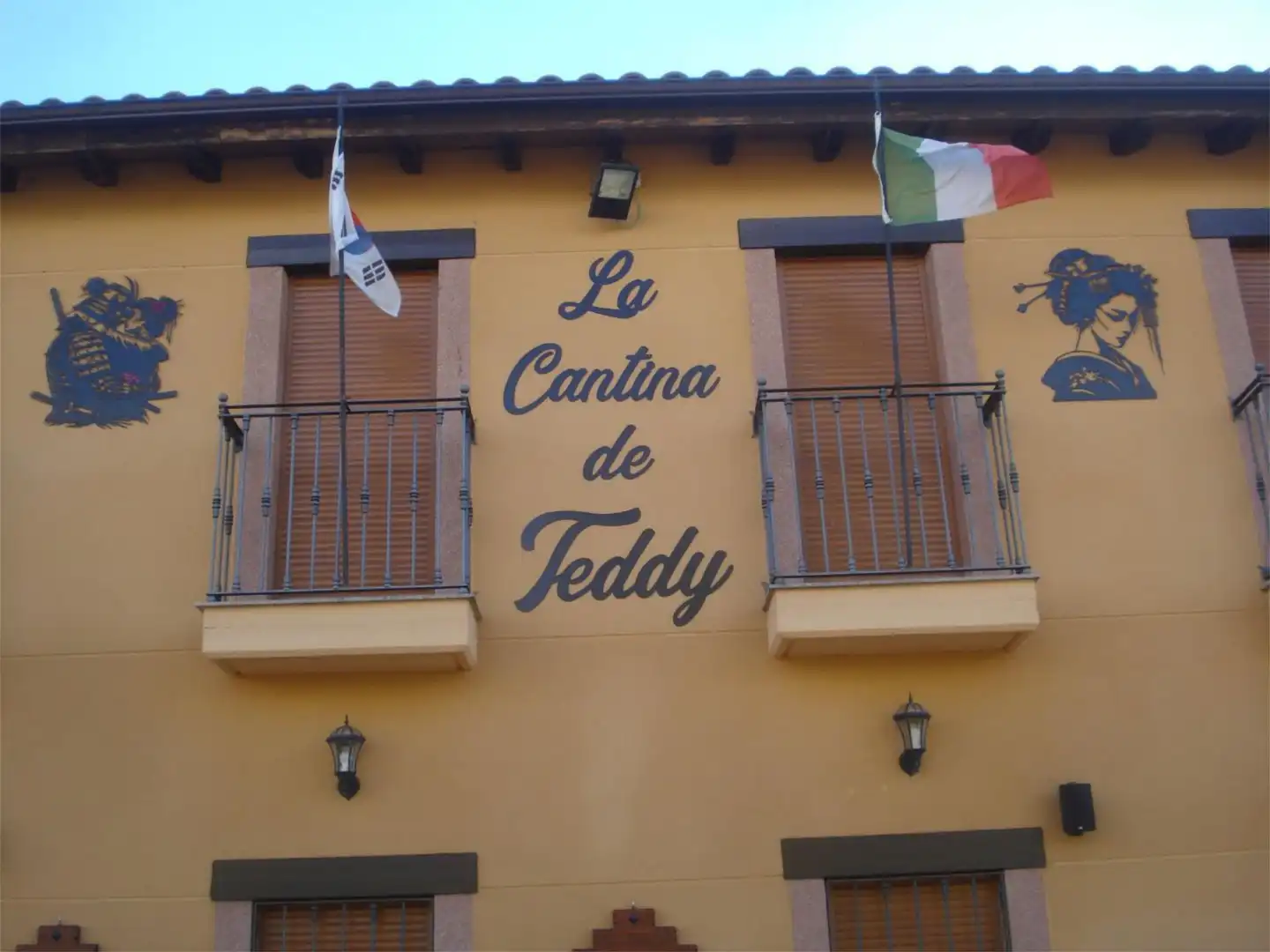 Local en venda a Calle Real, 24, Santas Martas Local en venda en Santas Martas
