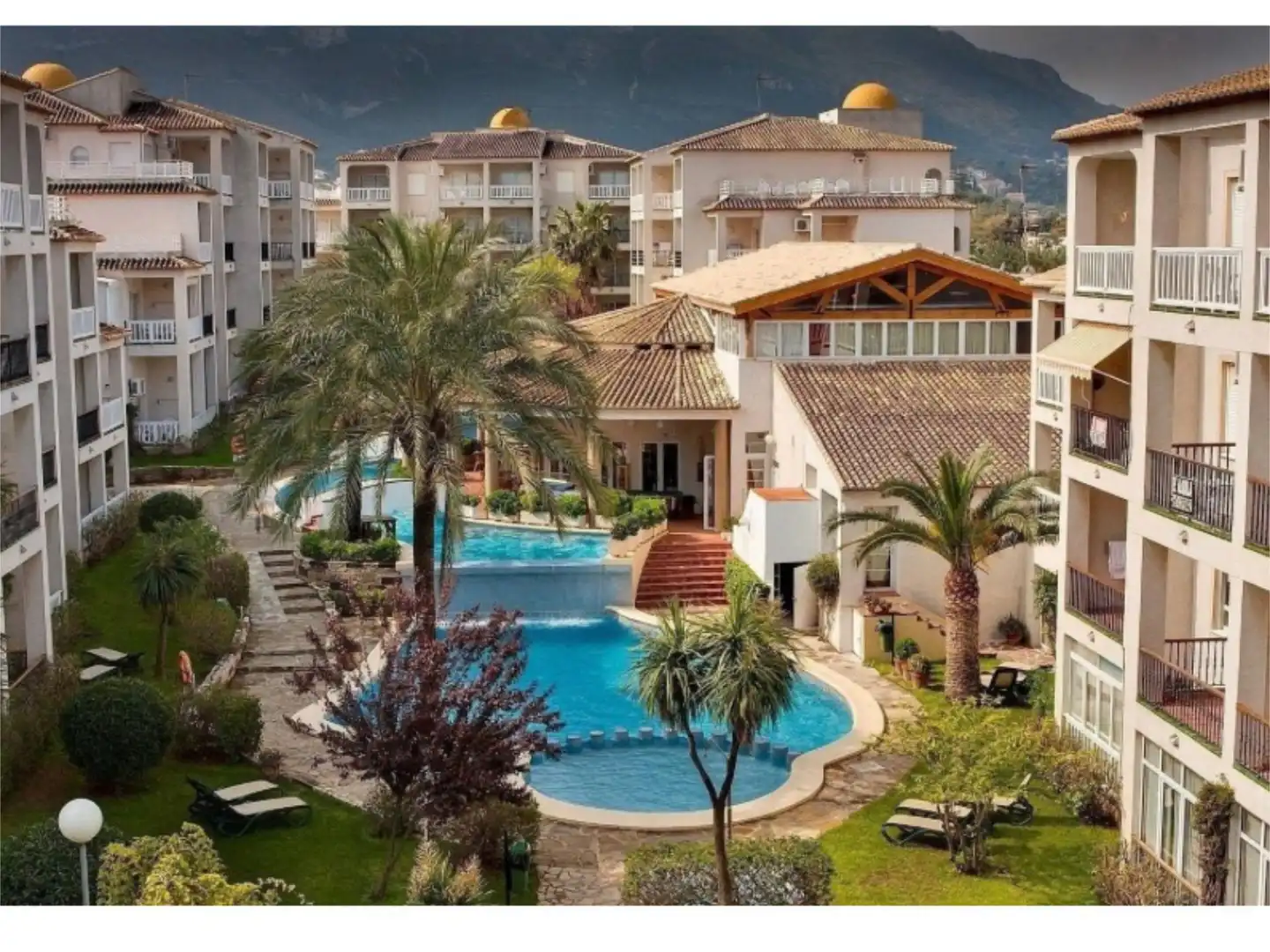 Flat for sale in Carrer Aquari, 1, El Puerto Exterior view of Flat for sale in Dénia with Air Conditioner, Terrace and Swimming Pool