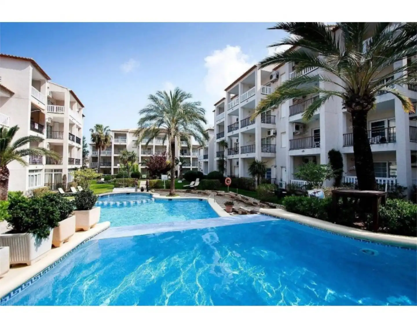 Flat for sale in Carrer Aquari, 1, El Puerto Exterior view of Flat for sale in Dénia with Air Conditioner, Terrace and Swimming Pool