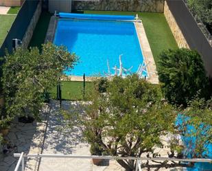 Swimming pool of House or chalet for sale in Coslada  with Air Conditioner, Heating and Private garden