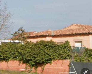 Vista exterior de Casa adosada en venda en Las Ventas de Retamosa