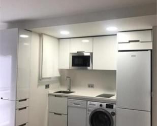 Cuina de Apartament de lloguer en  Córdoba Capital amb Calefacció i Terrassa