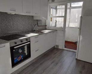 Kitchen of Flat to rent in Redondela  with Oven, Washing machine and Microwave