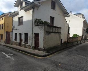 Vista exterior de Casa o xalet en venda en Tapia de Casariego amb Terrassa