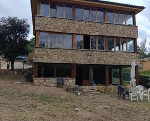 Exterior view of House or chalet for sale in Robledo de Chavela  with Terrace, Swimming Pool and Balcony