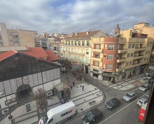 Vista exterior de Pis de lloguer en Guadix amb Forn, Rentadora i Microones