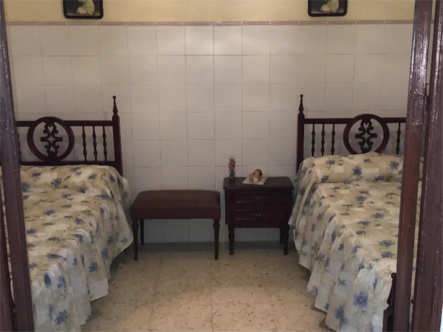 Casa adosada en venda a Calle Soldado Perez Murga, 15, Villalba del Alcor Dormitori de Casa adosada en venda en Villalba del Alcor amb Moblat i Balcó