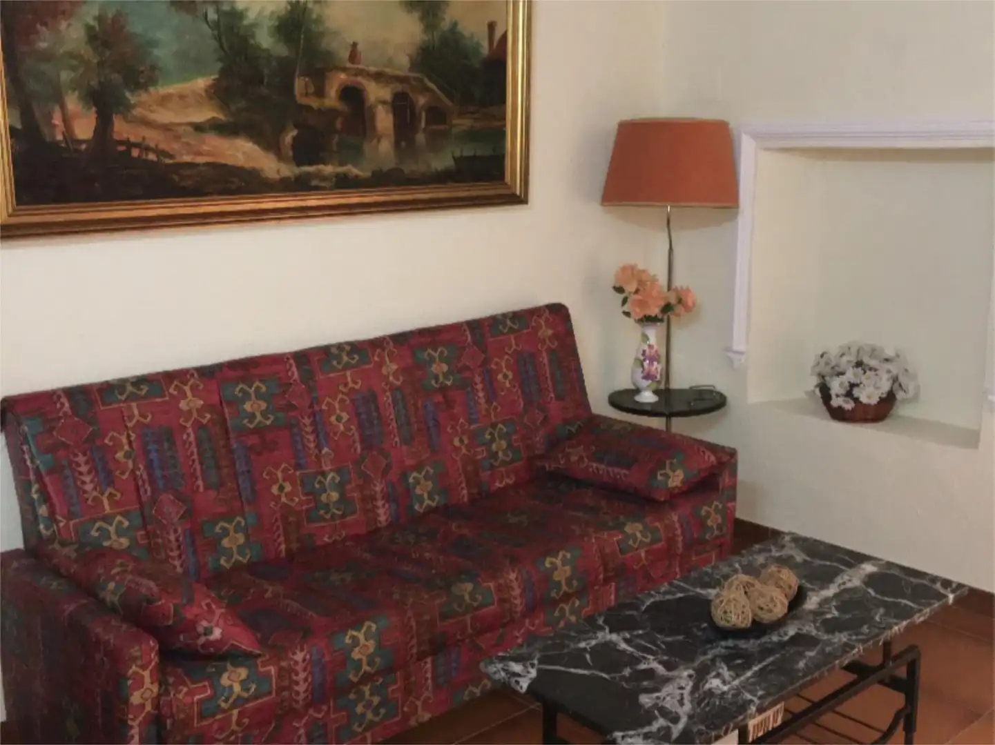 Casa adosada en venda a Calle Soldado Perez Murga, 15, Villalba del Alcor Sala d'estar de Casa adosada en venda en Villalba del Alcor amb Moblat i Balcó