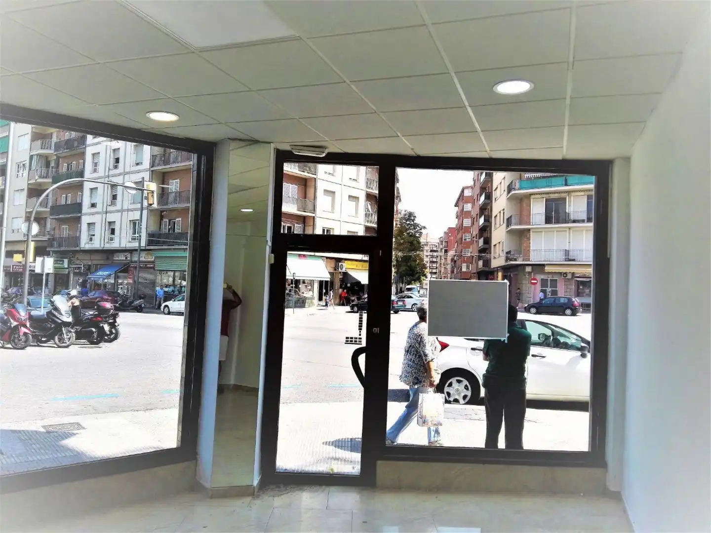 Local de alquiler en Avinguda Alcalde Porqueres, 23, Príncep de Viana - Clot -Xalets Humbert Torres Local de alquiler en Lleida