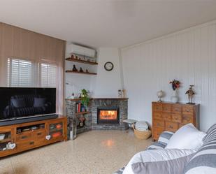 Living room of Single-family semi-detached for sale in Bigues i Riells