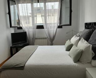 Bedroom of Apartment to rent in Oviedo   with Heating, Parquet flooring and Furnished