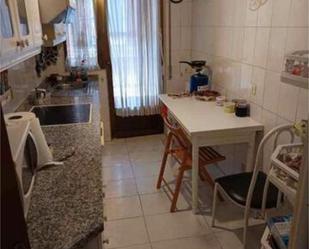 Cuina de Casa o xalet en venda en León Capital  amb Terrassa