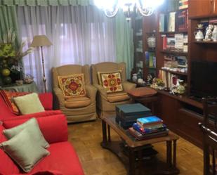 Sala d'estar de Pis en venda en Gijón  amb Calefacció, Parquet i Terrassa