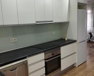 Kitchen of Flat for sale in Elche / Elx  with Air Conditioner