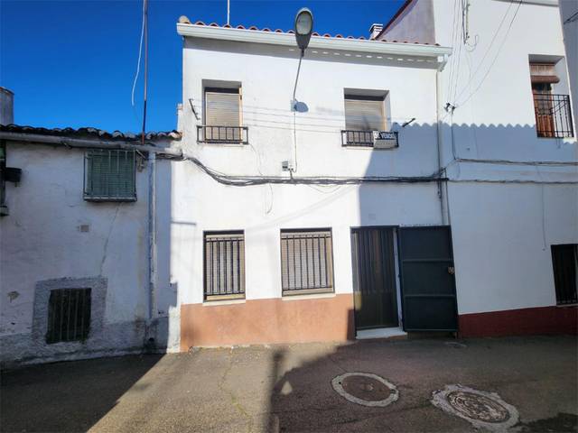 Casa adosada en Venta en Calle de la Caridad, 12 en Garciaz