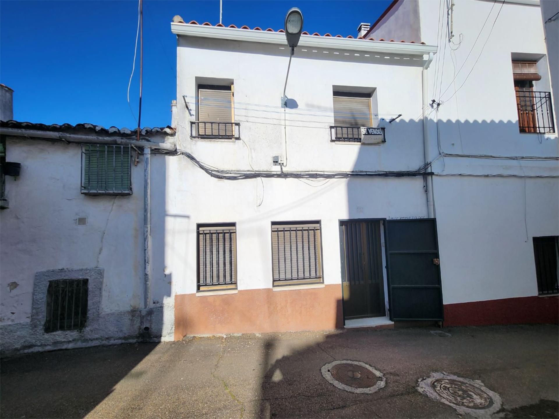 Vista exterior de Casa adosada en venda en Garciaz