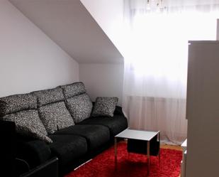 Living room of Flat to rent in Cistérniga  with Heating, Furnished and Community parking