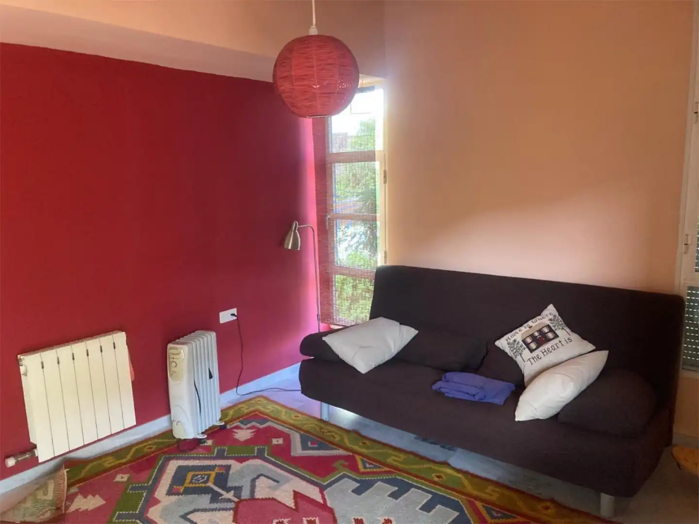 Wohnung zum Verkauf in Camino la Fabrica, Pinos Genil Wohnzimmer von Wohnung zum Verkauf in Pinos Genil mit Balkon