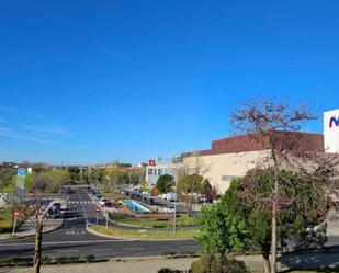 Vista exterior de Terreny en venda en Leganés