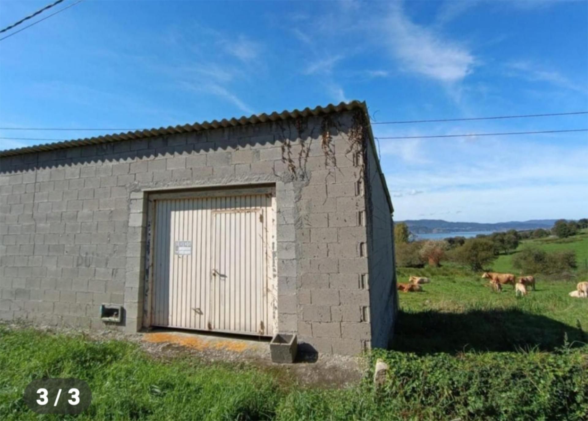 Vista exterior de Planta baixa en venda en Xove