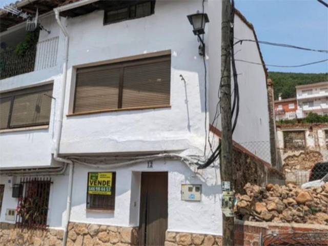 Casa adosada en Venta en Calle del Chorro, 12 en Poyales del Hoyo