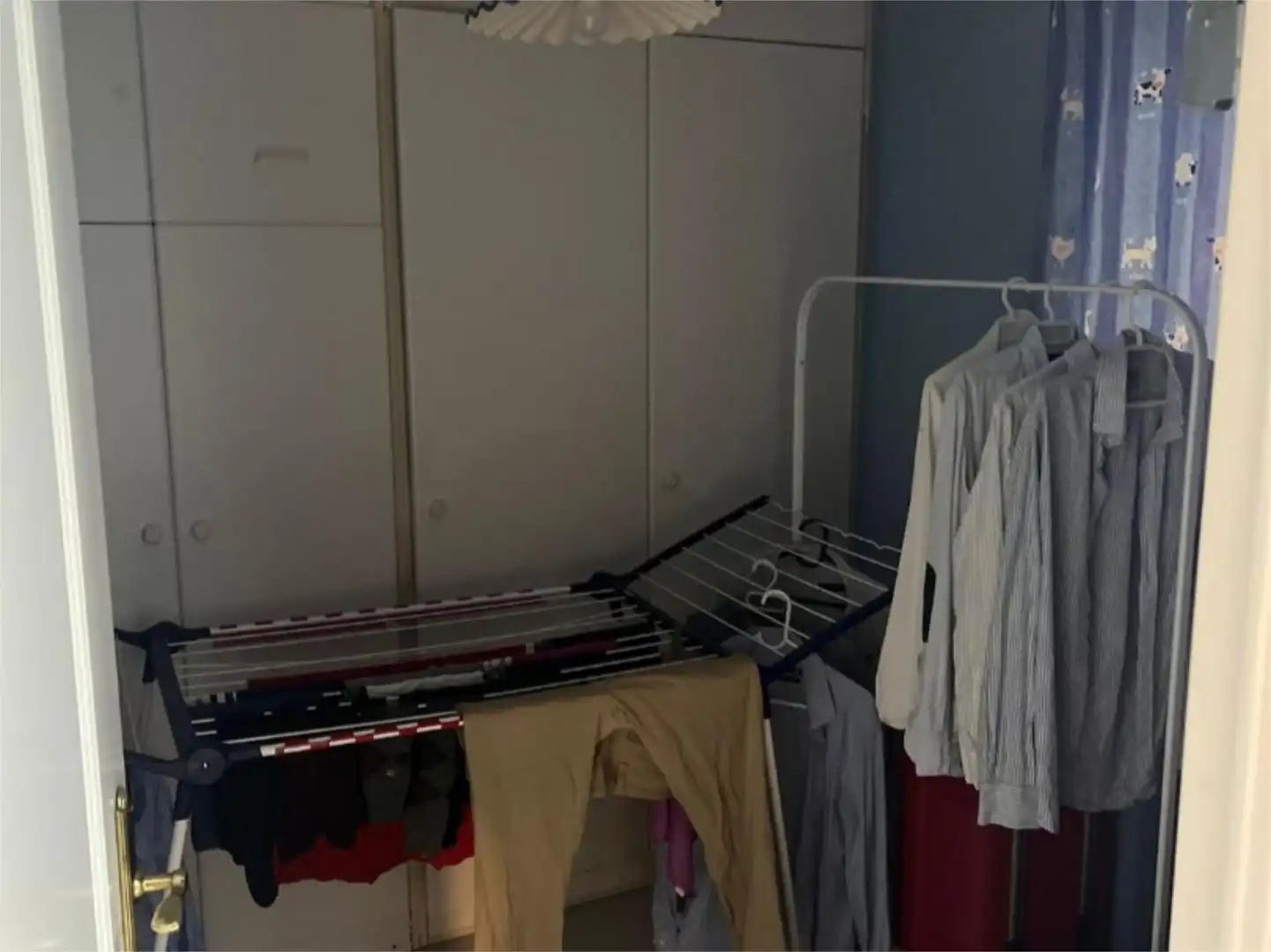 Habitación en Calle del Marqués de Santillana, 4, Ciudad Jardín Habitación de Piso para compartir en Madrid con Aire acondicionado, Calefacción y Amueblado