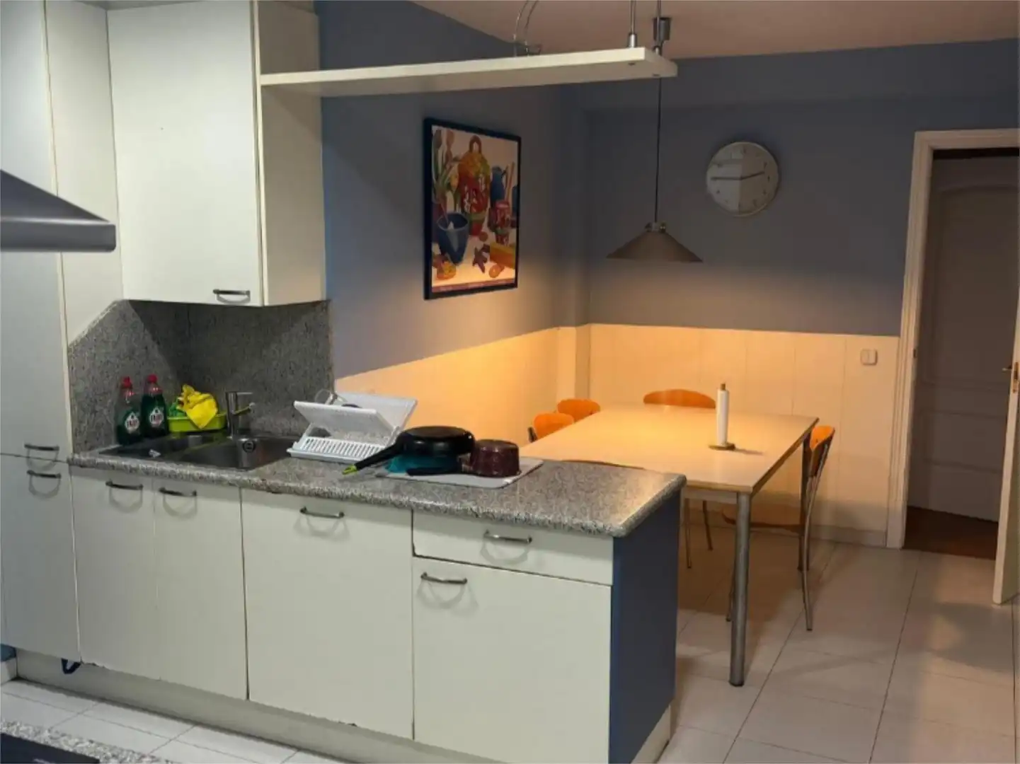 Habitación en Calle del Marqués de Santillana, 4, Ciudad Jardín Cocina de Piso para compartir en Madrid con Aire acondicionado, Calefacción y Amueblado