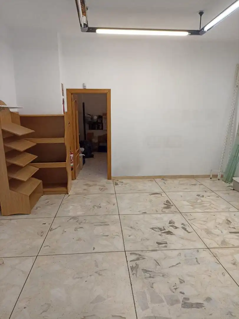 Local en venta en Calle Sahagún, 2, Bellavistas - Hipercor Local en venta en Alcorcón