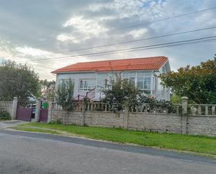 Vista exterior de Casa o xalet en venda en Narón amb Balcó