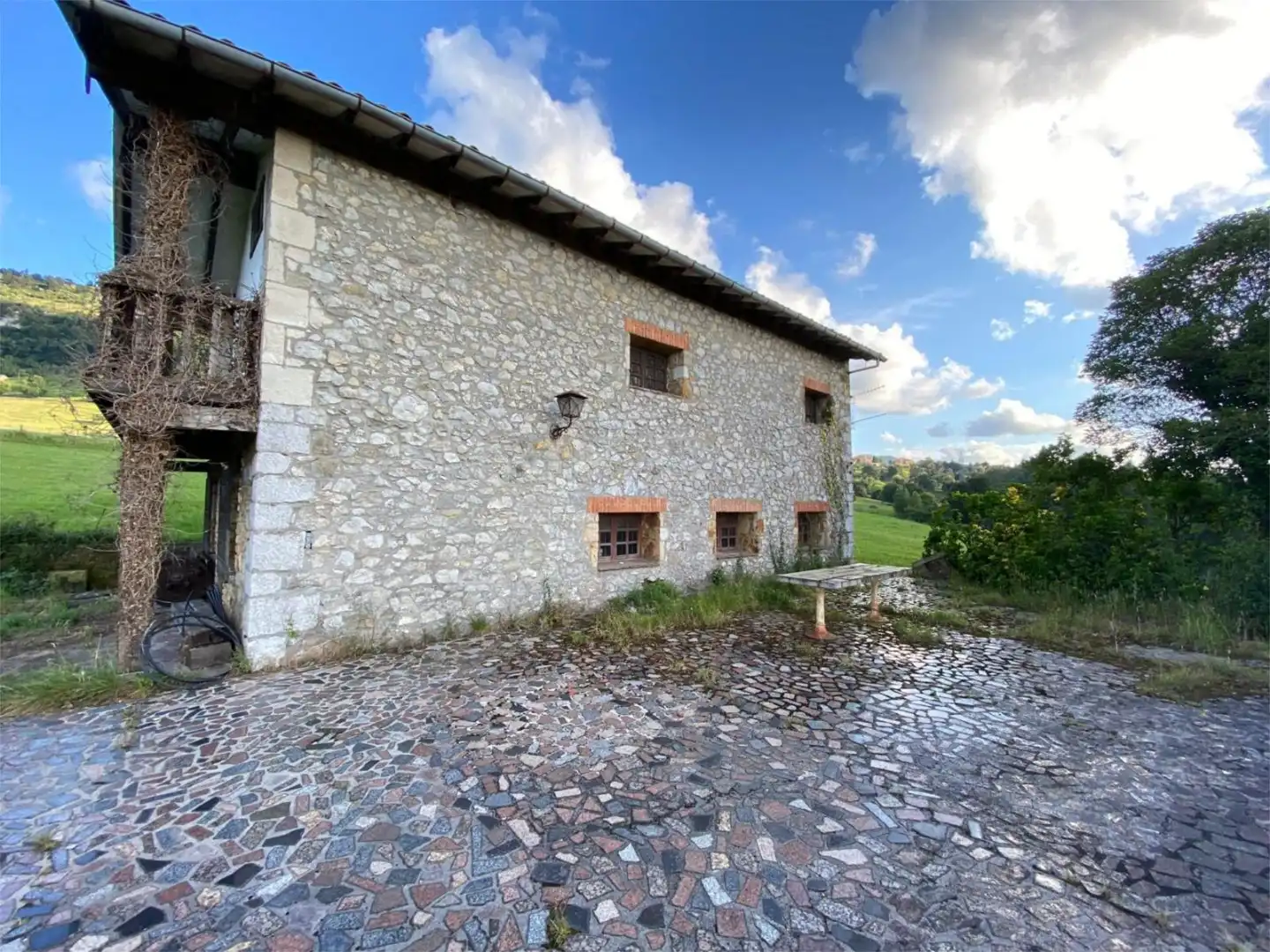 Vista exterior de Casa o chalet en venta en Medio Cudeyo