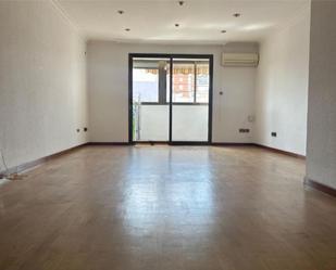 Living room of Flat for sale in  Valencia Capital  with Air Conditioner, Terrace and Balcony