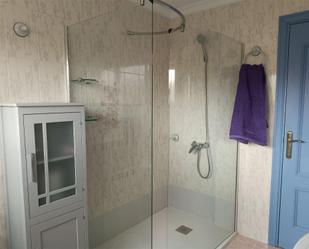 Bathroom of Flat to rent in La Rinconada  with Air Conditioner, Terrace and Balcony