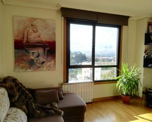 Living room of Flat for sale in Vigo   with Heating, Parquet flooring and Storage room