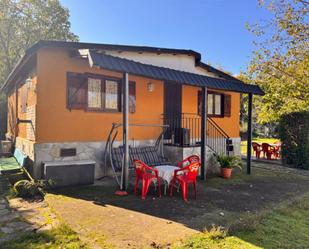 Vista exterior de Casa o xalet en venda en Navahondilla amb Aire condicionat, Calefacció i Jardí privat