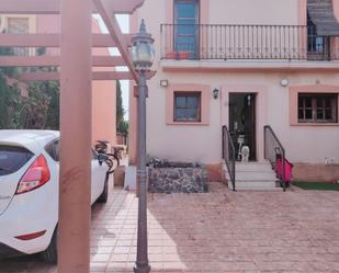 Vista exterior de Casa o xalet en venda en L'Alfàs del Pi amb Aire condicionat, Terrassa i Piscina