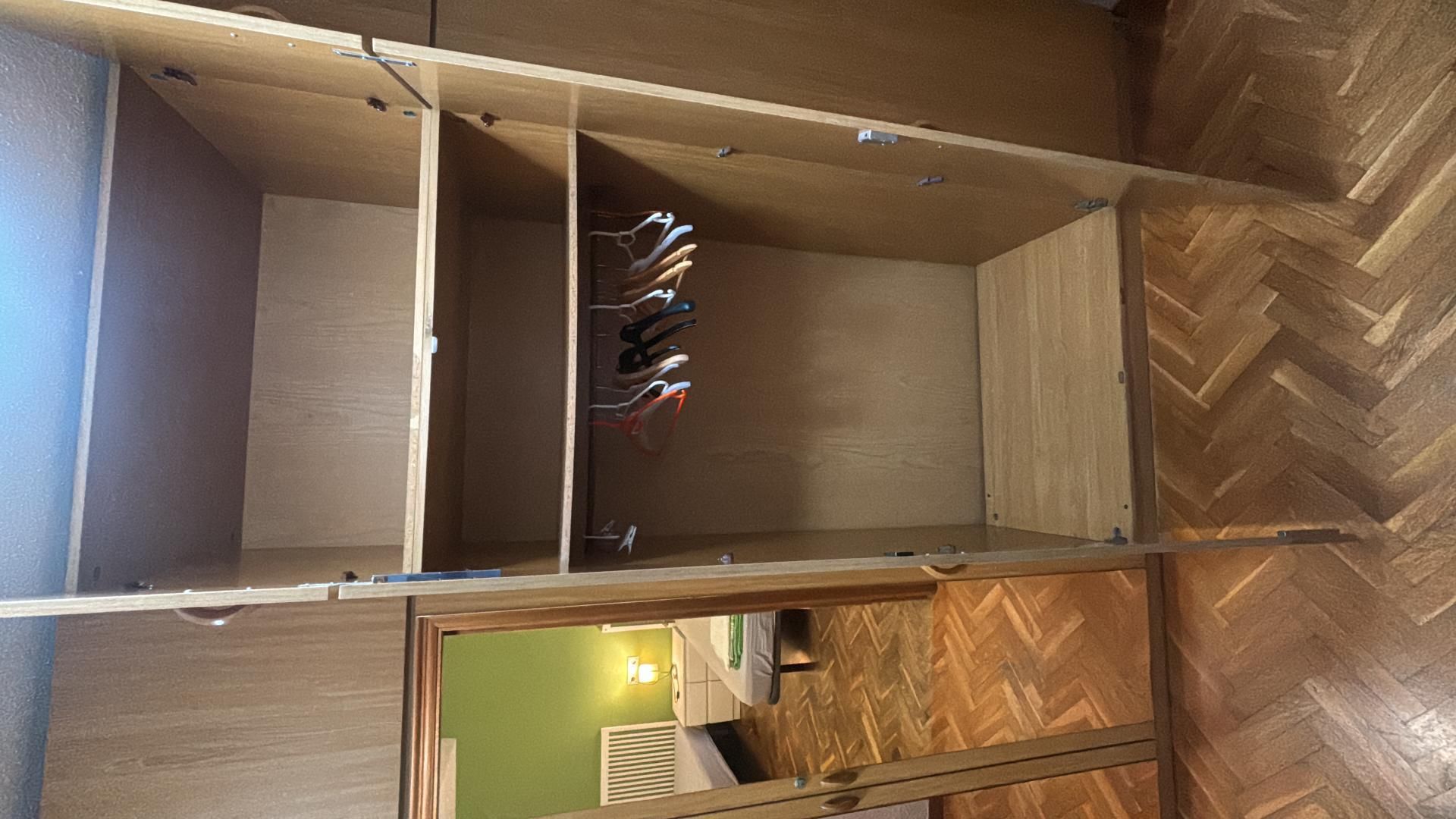 Dormitori de Casa adosada per a compartir en  Barcelona Capital amb Aire condicionat, Calefacció i Jardí privat