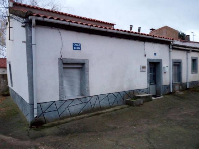 Casa adosada en Venta en Calle de la Panera, 2 en Carrascal del Obispo