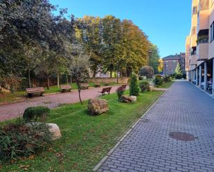 Vista exterior de Pis en venda en Burgos Capital amb Calefacció, Parquet i Terrassa