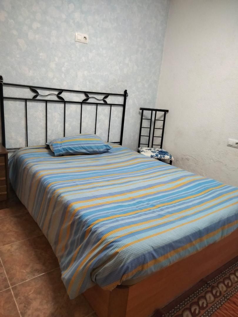Study to share in Carrer Baix Ebre, 12, Camarles