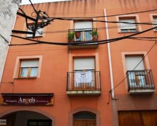 Vista exterior de Pis en venda en La Nou de Gaià amb Aire condicionat